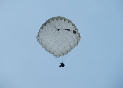 Как сделать первый прыжок с парашютом